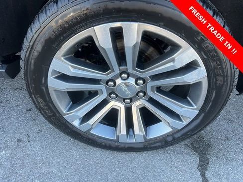 Used 2018 GMC Yukon Denali image 11