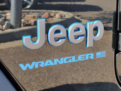 Used 2024 Jeep Wrangler Unlimited Rubicon 4xe AWD/4WD image 12