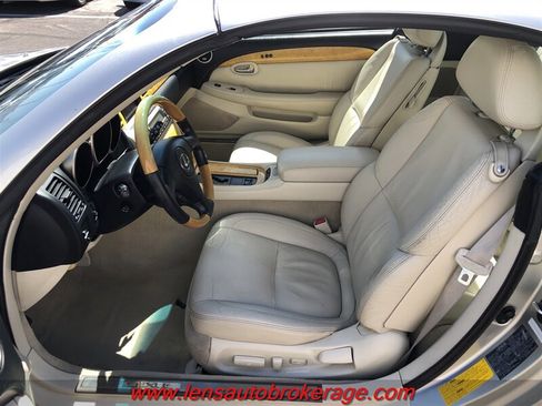 Used 2002 Lexus SC 430 Convertible RWD image 13