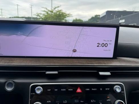 Certified 2025 Genesis GV80 2.5T Prestige AWD/4WD image 30