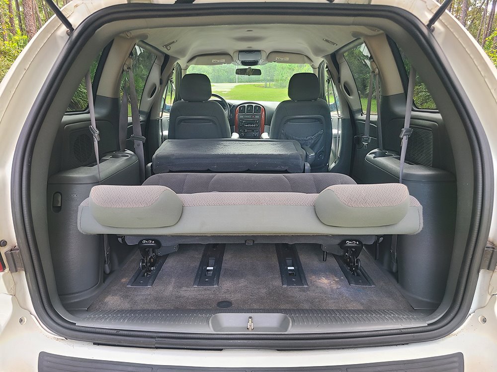 Used 2007 Chrysler Town & Country w/ Popular Equipment Group I FWD image 23