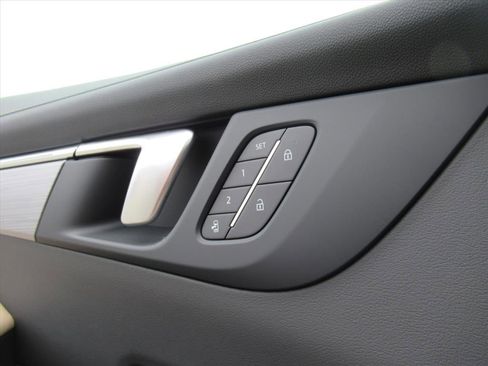 New 2026 Buick Enclave Preferred image 27