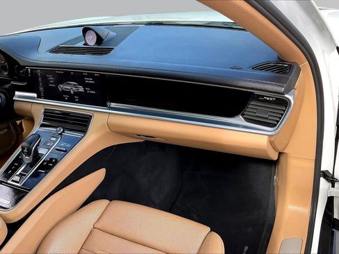 Used 2018 Porsche Panamera 4 AWD/4WD image 16