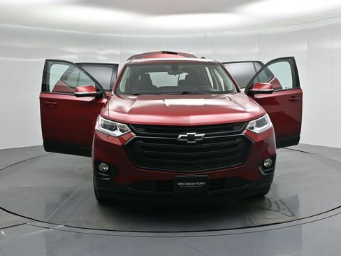 Used 2020 Chevrolet Traverse LT image 29