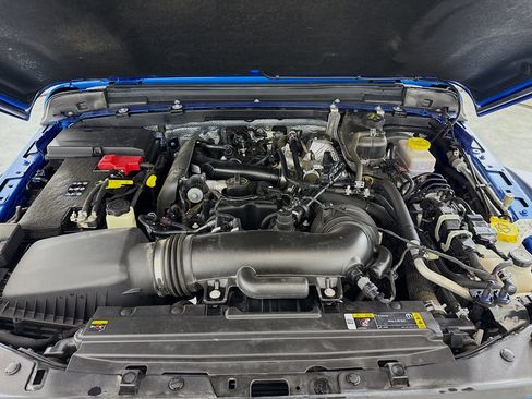 Used 2025 Jeep Wrangler Unlimited Rubicon image 26