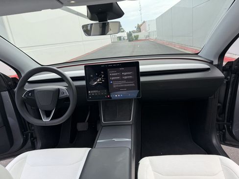 Used 2026 Tesla Model Y Long Range AWD/4WD image 14