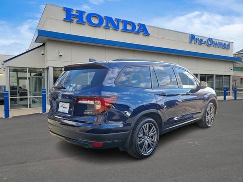 Used 2022 Honda Pilot Sport image 4