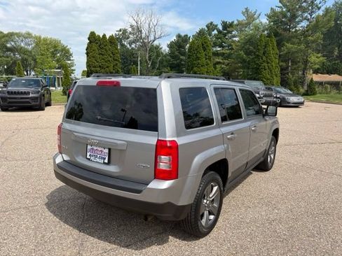 Used 2015 Jeep Patriot High Altitude AWD/4WD image 5