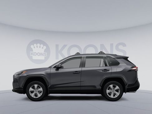 Used 2025 Toyota RAV4 Limited AWD/4WD image 2