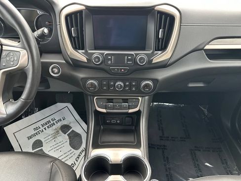Used 2022 GMC Terrain Denali AWD/4WD image 11