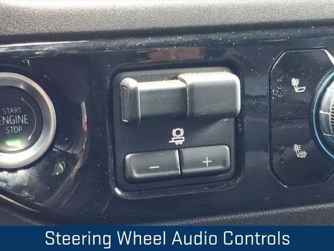 Certified 2025 GMC Sierra 1500 SLT RWD image 6