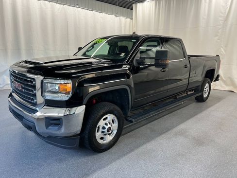 Used 2017 GMC Sierra 2500 SLE w/ Suspension Package, Off-Road AWD/4WD image 1