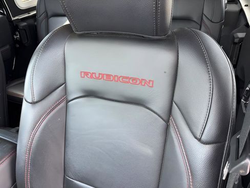 Used 2021 Jeep Wrangler Unlimited Rubicon image 36