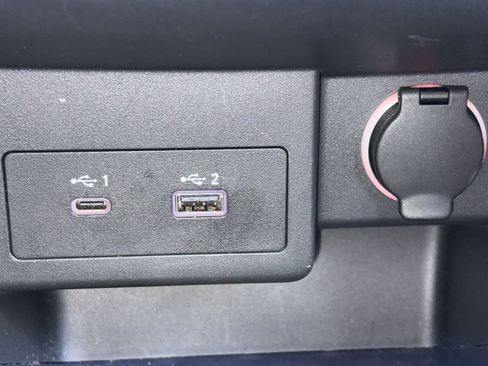 Certified 2024 Nissan Kicks SR FWD image 15