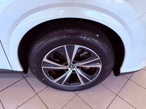Used 2023 Lexus RX 350h w/ Cold Area Package AWD/4WD image 17