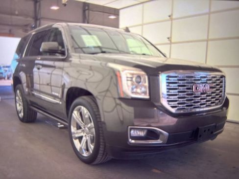 Used 2019 GMC Yukon Denali w/ Denali Ultimate Package image 4