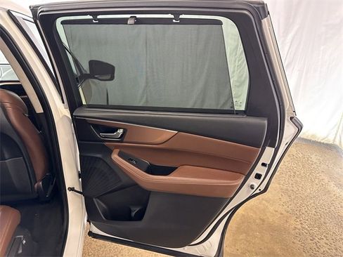 Used 2023 Acura MDX SH-AWD w/ Technology Package image 30