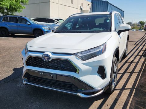 Used 2024 Toyota RAV4 SE w/ Weather & Moonroof Package AWD/4WD image 4