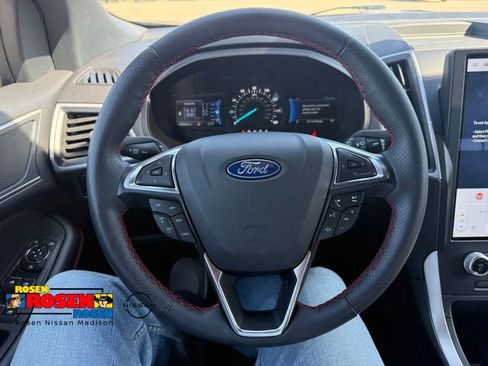 Used 2024 Ford Edge ST-Line AWD/4WD image 11