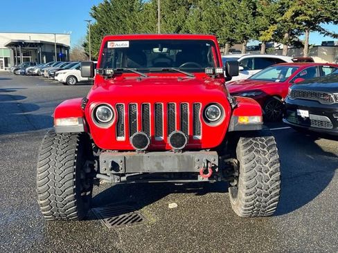 Used 2019 Jeep Wrangler Unlimited Sahara w/ Uconnect 4C Nav & Sound Group image 5