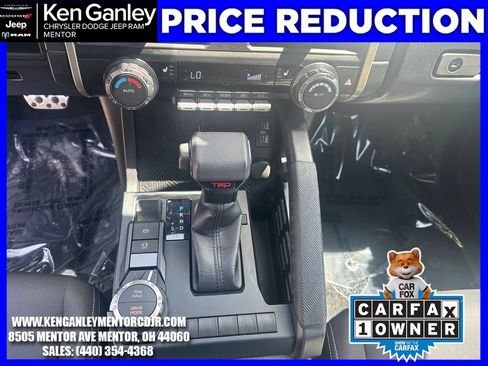 Used 2024 Toyota Tacoma TRD Sport AWD/4WD image 17