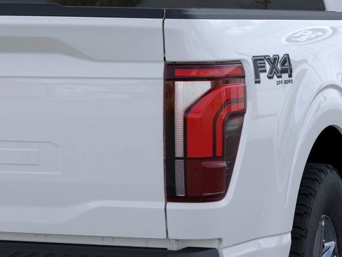 New 2025 Ford F150 Lariat w/ FX4 Off-Road Package image 21