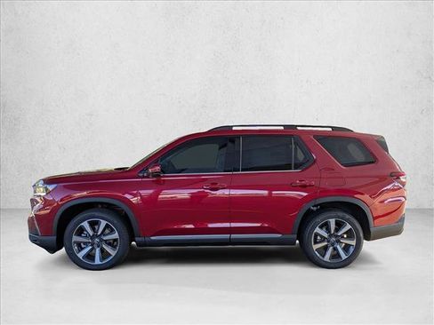 New 2025 Honda Pilot Touring image 5