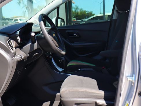 Used 2020 Chevrolet Trax LS w/ Tint and Cruise Package FWD image 37
