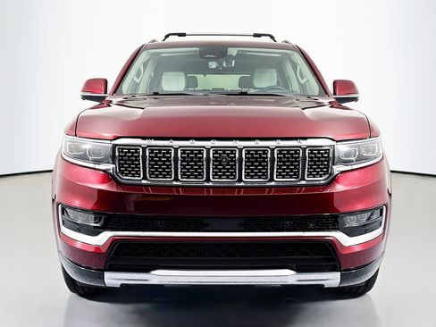 Used 2022 Jeep Grand Wagoneer Series II w/ Convenience Group III AWD/4WD image 2