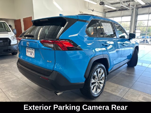 Used 2021 Toyota RAV4 XLE Premium FWD image 13