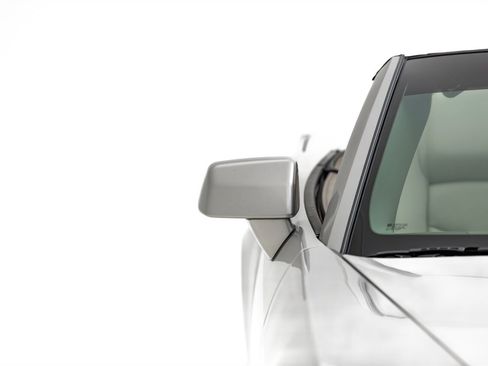 Used 2005 Cadillac XLR image 8