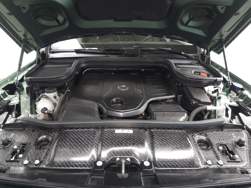 Certified 2026 Mercedes-Benz GLS 450 4MATIC w/ AMG Line Exterior image 36