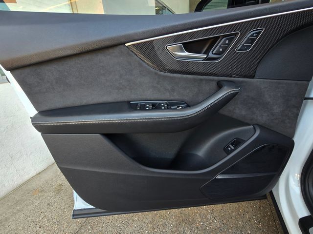 Used 2021 Audi SQ7 Prestige w/ Prestige Package AWD/4WD image 20