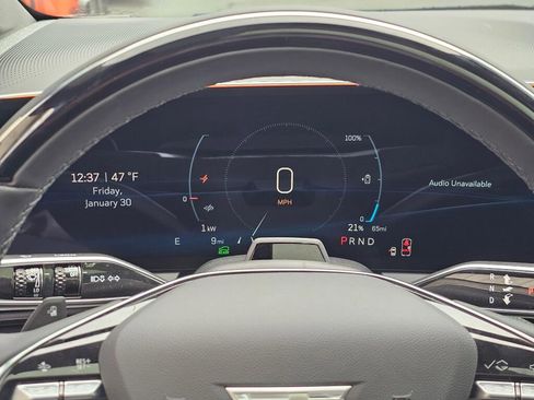 New 2026 Cadillac Optiq Luxury 1 image 36