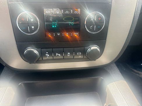 Used 2013 Chevrolet Silverado 2500 LTZ w/ LTZ Plus Package AWD/4WD image 11