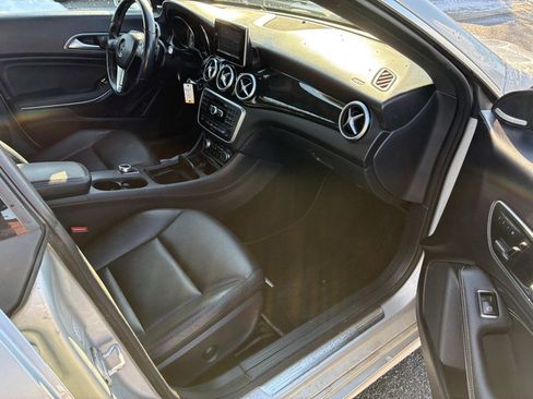 Used 2014 Mercedes-Benz CLA 250 image 15