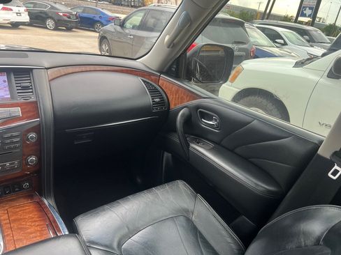 Used 2015 INFINITI QX80 2WD w/ Deluxe Technology Package image 15