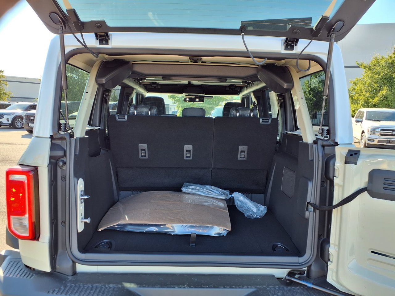 New 2026 Ford Bronco Heritage Edition AWD/4WD image 21
