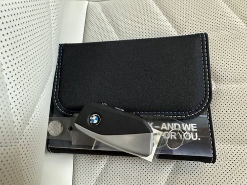 Used 2024 BMW 530i w/ Convenience Package image 30