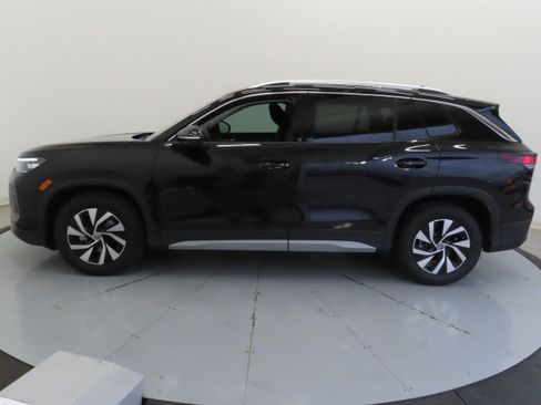 New 2026 Volkswagen Tiguan S image 8