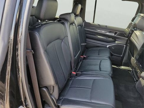 Used 2022 Jeep Wagoneer Series II w/ Convenience Group I RWD image 16