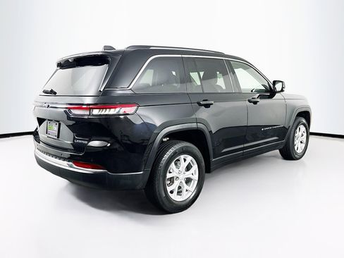 Used 2023 Jeep Grand Cherokee Limited w/ Luxury Tech Group II image 9
