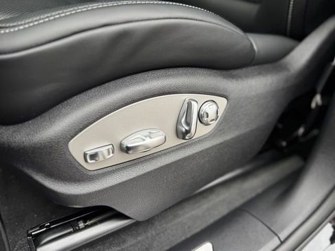 New 2026 Porsche Macan S image 16