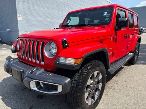 Used 2018 Jeep Wrangler Unlimited Sahara w/ Dual Top Group AWD/4WD image 1