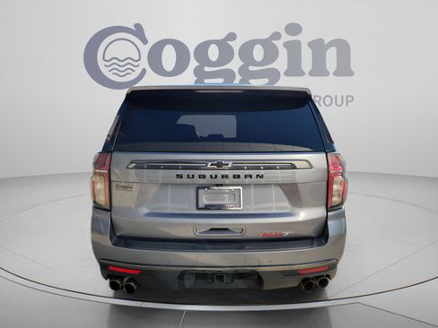 Used 2022 Chevrolet Suburban RST w/ Sport Performance Package AWD/4WD image 4