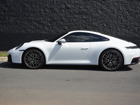 Certified 2026 Porsche 911 Carrera RWD image 2