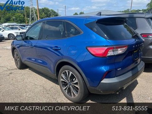 Used 2022 Ford Escape SE w/ SE Sport Appearance Package FWD image 4