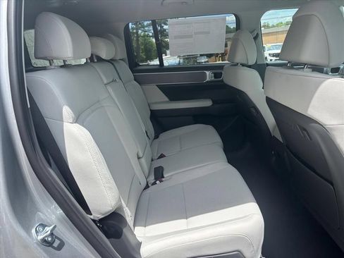 New 2026 Hyundai Santa Fe SE FWD image 12
