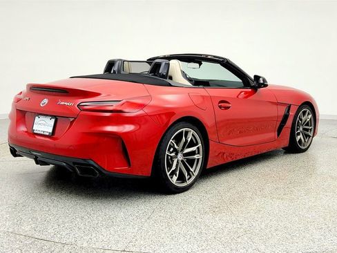 Used 2022 BMW Z4 M40i w/ Premium Package image 5
