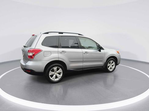 Used 2016 Subaru Forester 2.5i w/ Alloy Wheel Package image 8